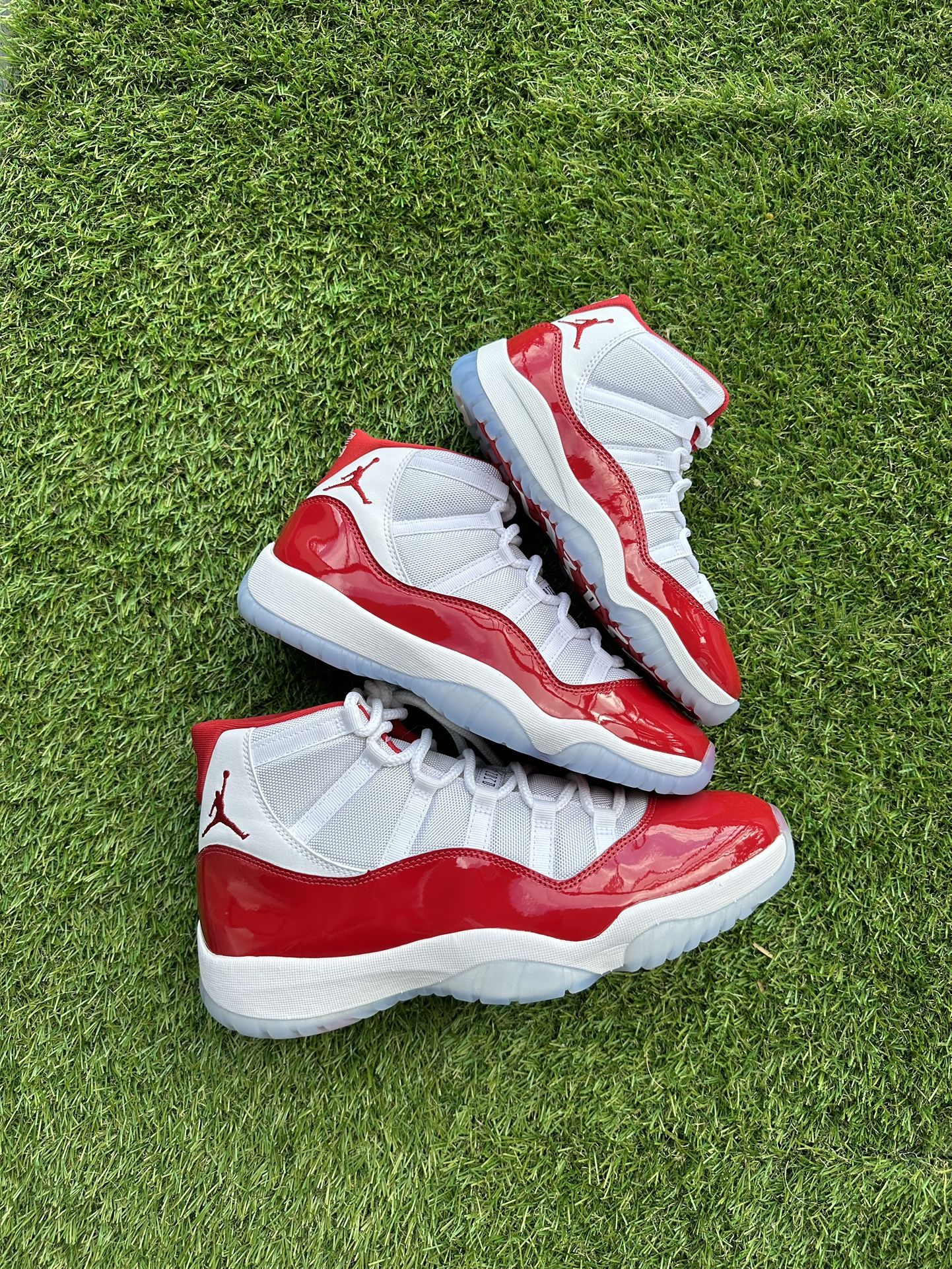 Jordan 11 Cherry Size 6Y 7.5W display picture 1