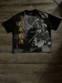 Graphic tee