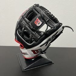 Wilson A2000 11.75 Inch Infield Baseball Glove