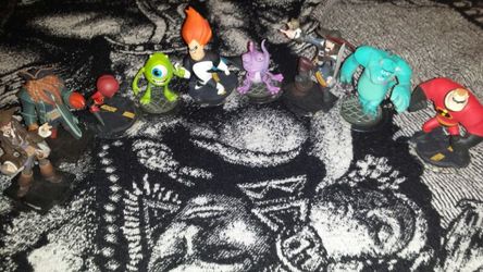Disney infinity figures