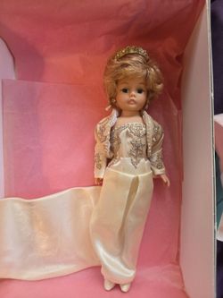Madame Alexandria Princess Diana doll