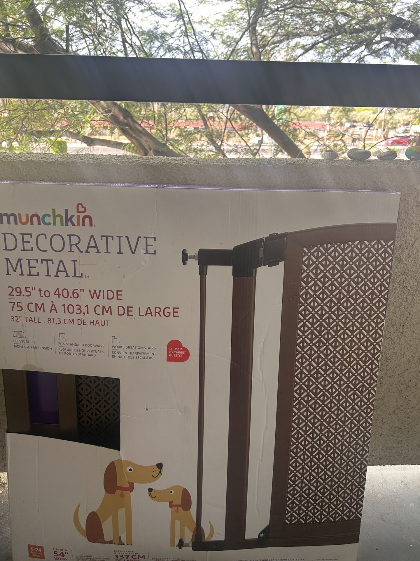 Munchkin decorative metal Safety Gate