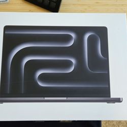 14-inch M4 MacBook Pro (16GB RAM, 512GB Storage)