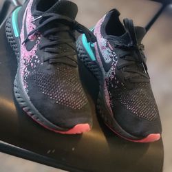 Nike Mens Epic React Flyknit South Beach Shoes Size 9.5 Black Pink BV1572-001

