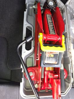USED LIFTING JACK 40$