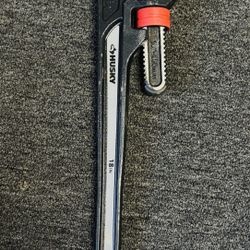 Husky Improved Pipe Wrench 