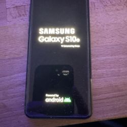 Unlocked Samsung Galaxy S10E Perfect Condition