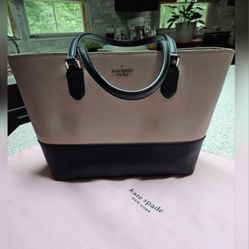 Like New KATE SPADE PINK and BLACK TOTE 