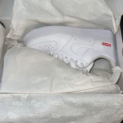 Air Force 1 Low Supreme Size 6y 7.5 Women’s 