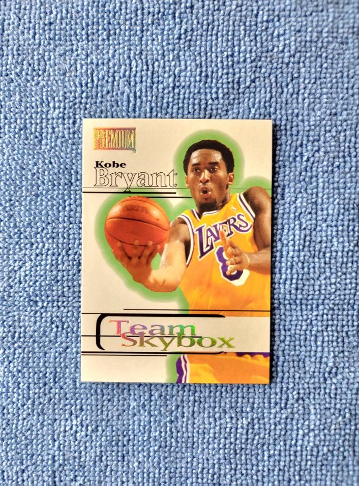 Kobe Bryant 1998-99 Skybox Premium Team Skybox #226 Lakers