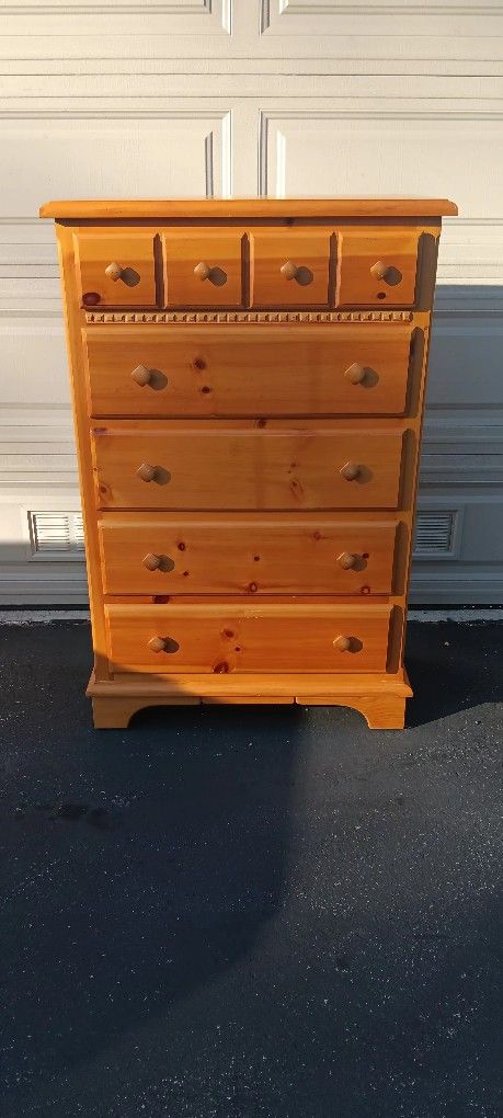 5 Drawer Dresser