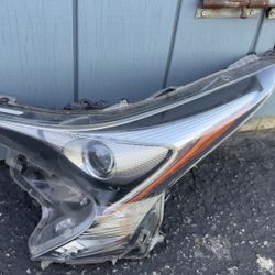 Headlights Toyota Prius 2016 2017 2018