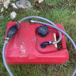 Mercury Outboard Gas Can With Hose $5