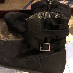 Youth Girls Black Ankle Boots  Size 3M