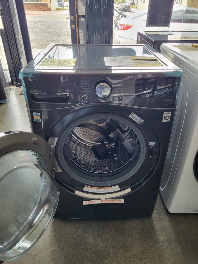 LG All In One Washer/Dryer 4.5 CU. FT.