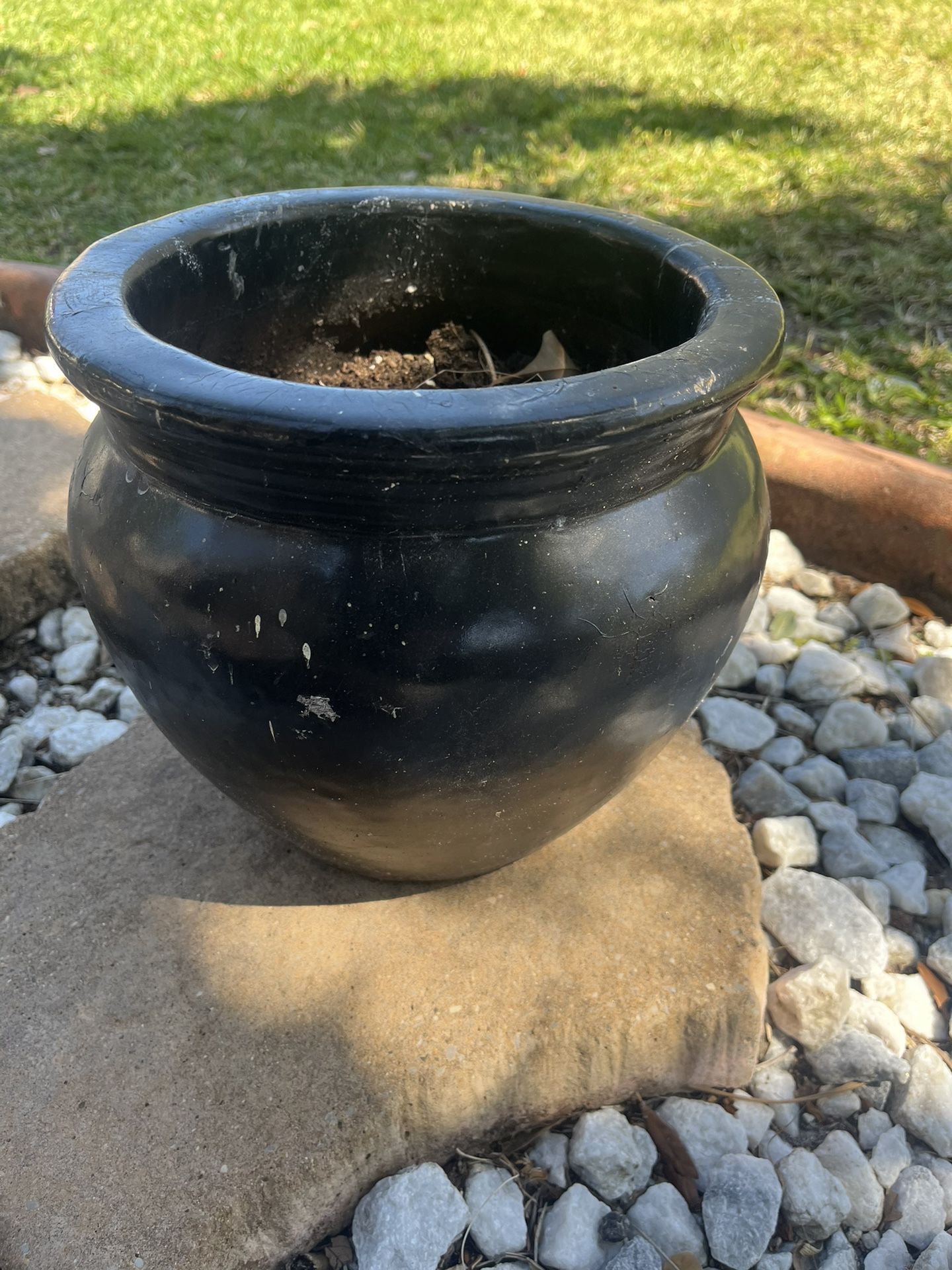 Outdoor Garden  Black Ceramic Plant Pot  9x9