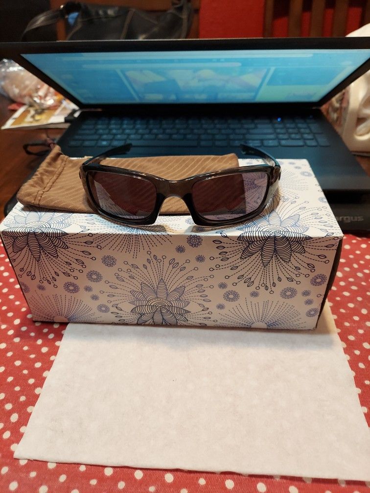 OAKLEY SUNGLASSES