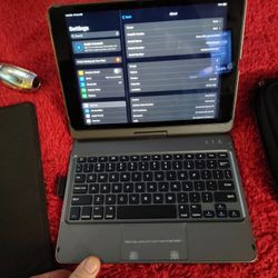 iPad 9th Generation With Case And Detachable Keyboard 