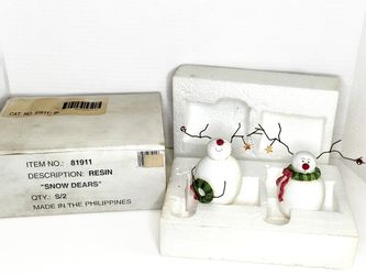 Vintage Sandi Gore Evans “Snow Dears” Resin Figurine Set