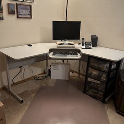 Corner Desk