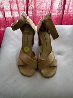 Penny Loves Kenny Womens Suede Block Heel Ankle Strap Sandals Size 9