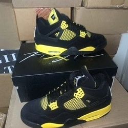Brand New Men's Air Jordan 4 Thunder Size 10.5