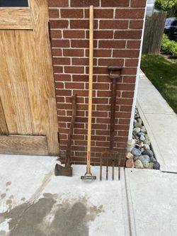 Free Garden Tools / Halloween Props