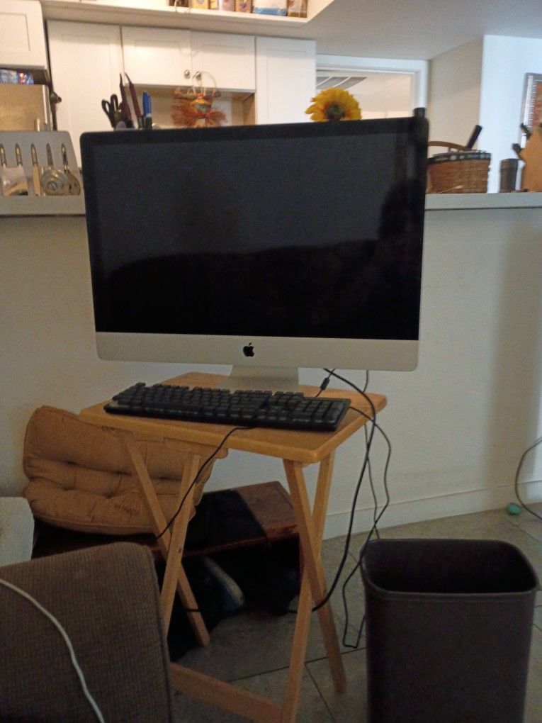 Apple iMac All In One Desktop 27"