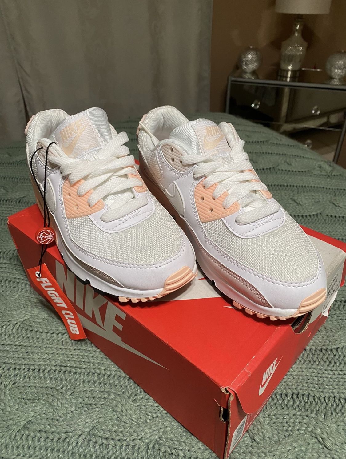 Woman’s Air Max 90