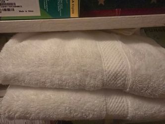Towels. Please see descriptions. Prices varies. Friends,  how much you will get.  Thank you