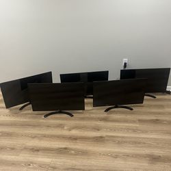 LG 32 INCH MONITORS 