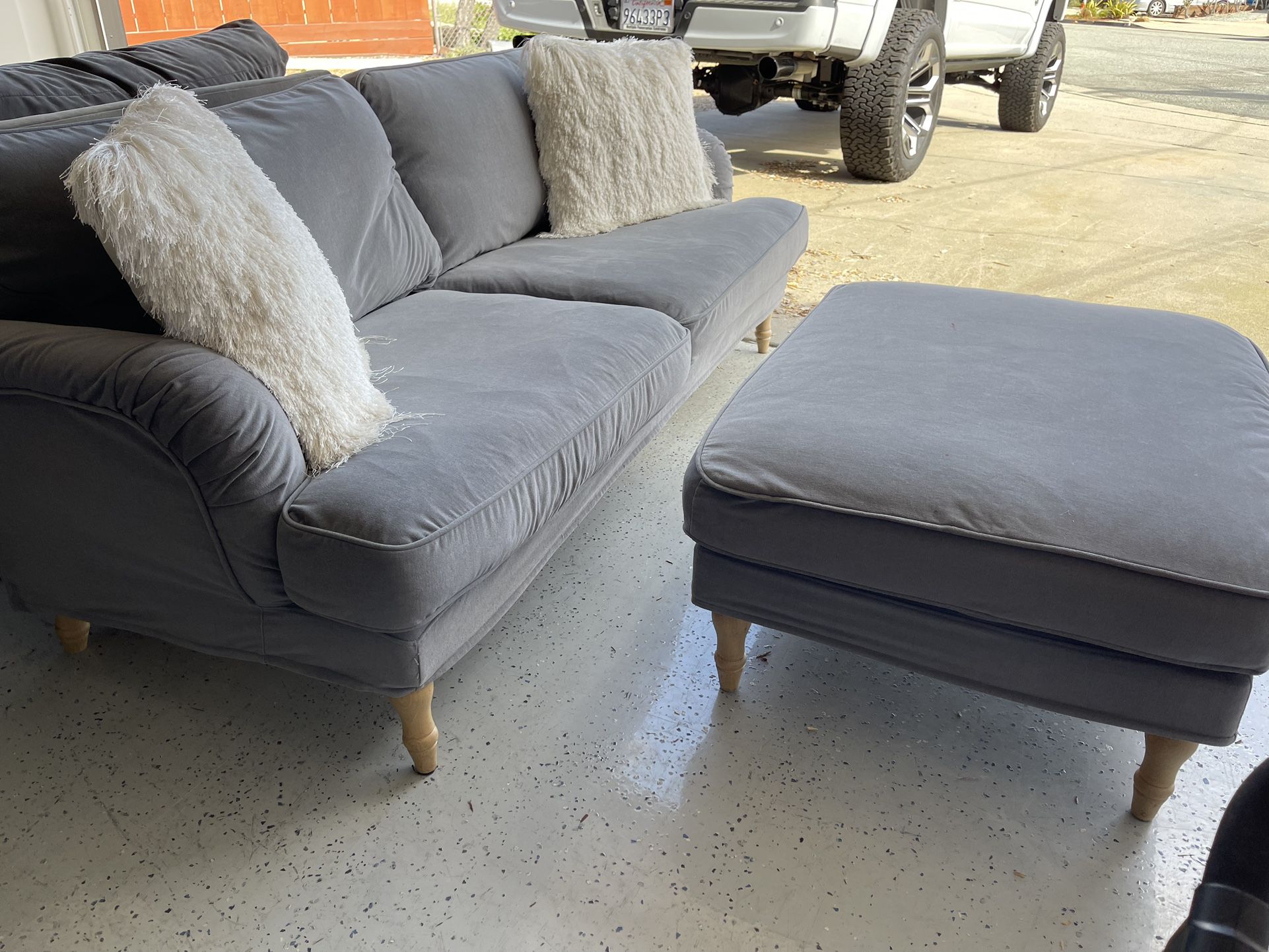 Gray Modern Couch Sectional Ottoman