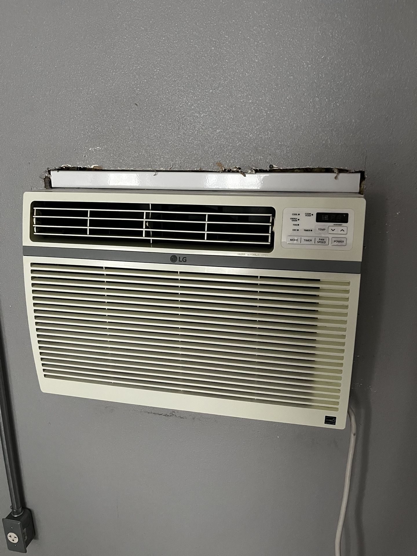 LG 24,000 BTU Window AC
