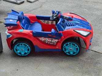 Spiderman power wheel car.