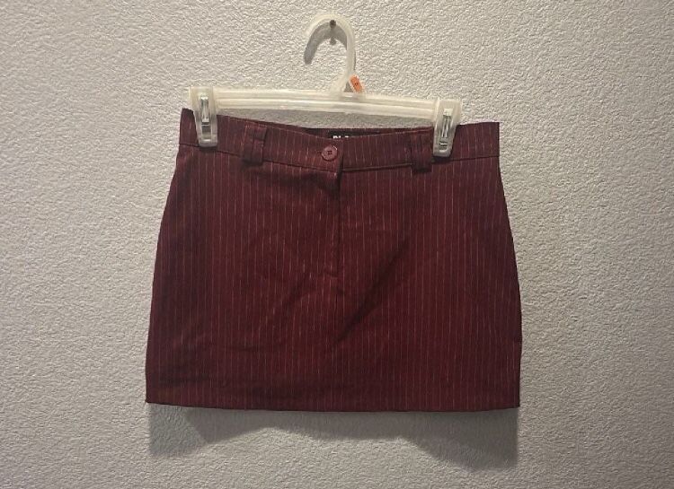 Small Burgundy/ Red Skirt
