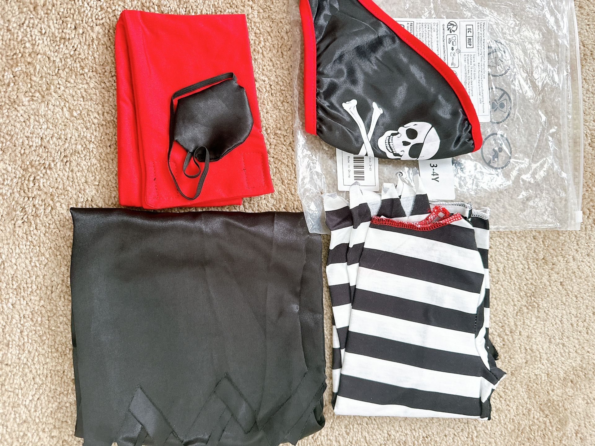 🎃 Brand New Halloween / Disney Cruise Pirate Costume for Boys (3-4 Years Old) 🎃
