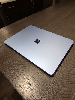 Microsoft Surface Laptop 13.8 7th edition