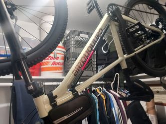 Cannondale 27.5 inch mountain bike