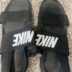 Sneaker Head Shoes! Nike, Adidas, Uggs , Sandals , Converse, Vans 