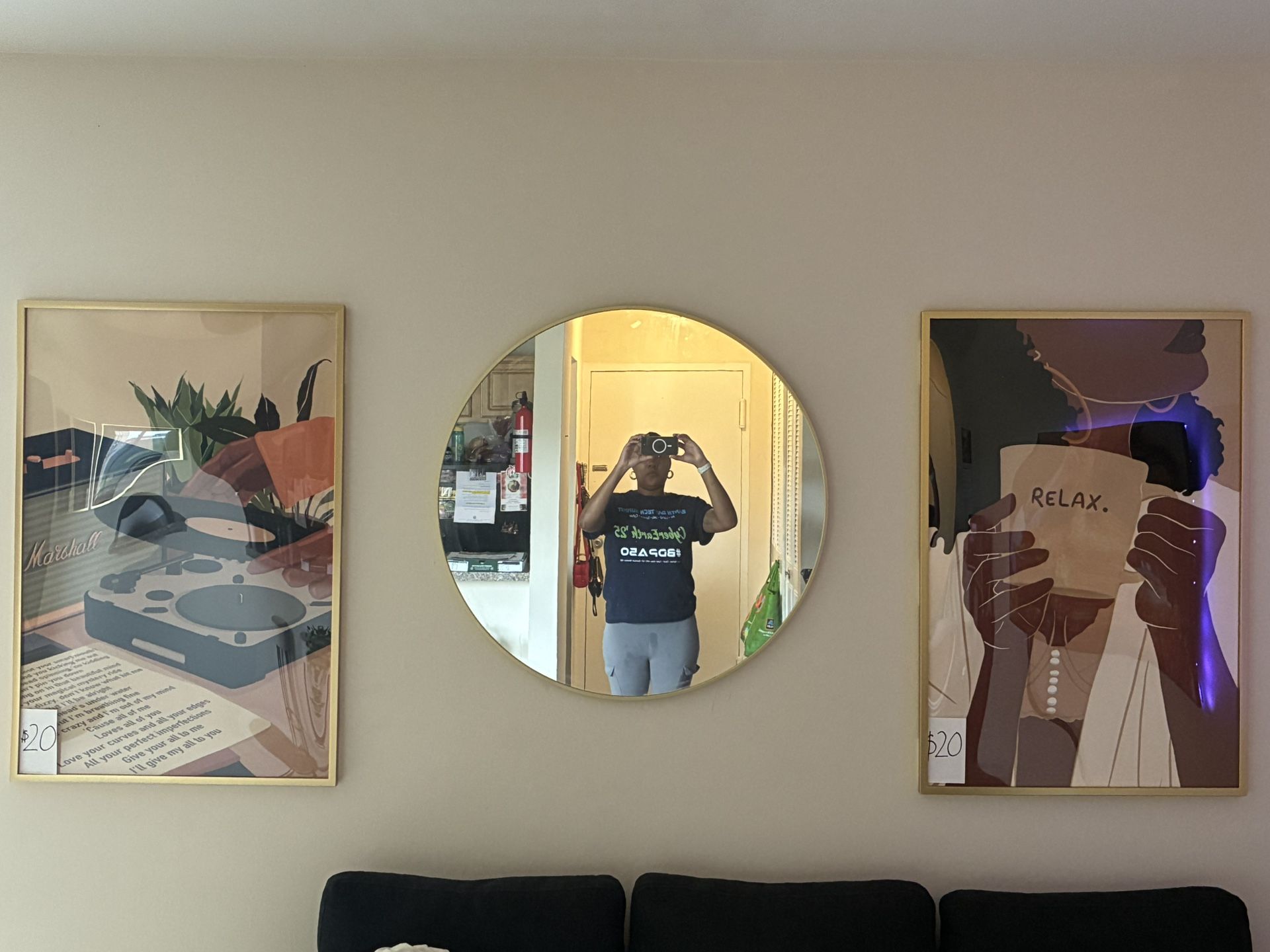 Picture canvas Set $20 EACH