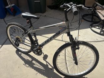 Huffy 24 Rock Creek Mountain Bike
