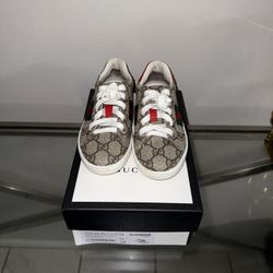 Boys Gucci Sneakers Size 29 12US
