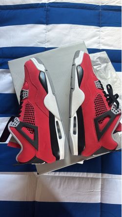 Jordan 4 toro