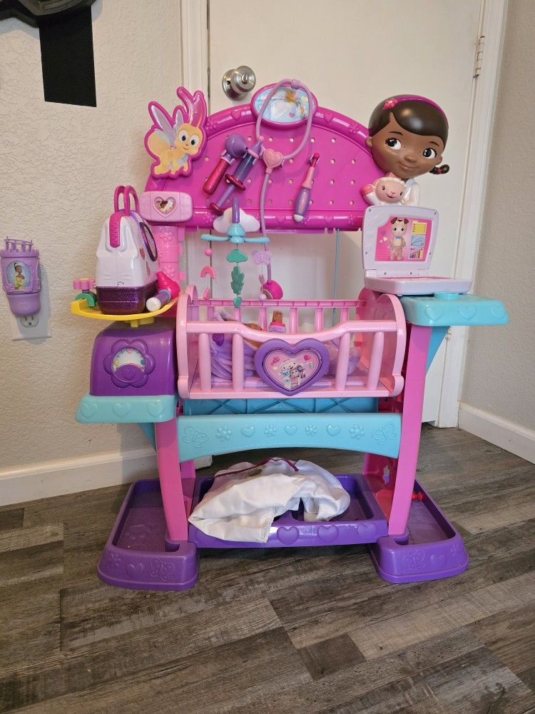 Doc Mcstuffins Nursery Station