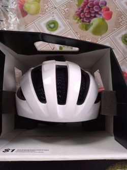 New bontrager starvos wave cel cycling helmet boa white