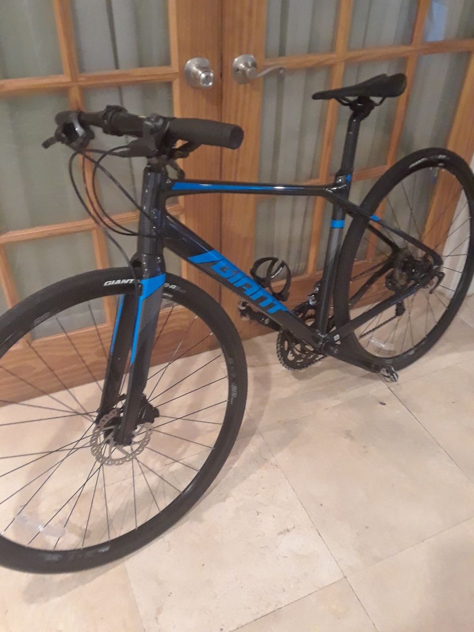 MINT CONDITION Giant Fast Road SL 3 $800 FIRM