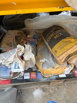 CONCRETE & GROUT MIX – SAKRETE + MORE – CONTRACTOR LOT – OBO