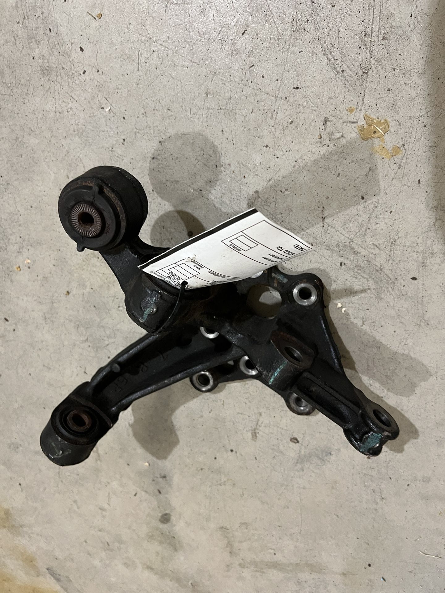 Camry Knuckle