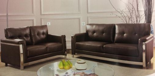 2pcs couch brand new in box