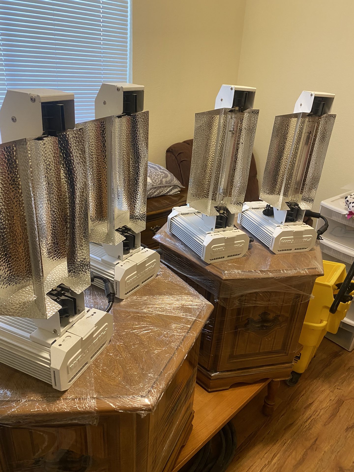PHANTOM GROW LIGHTS
